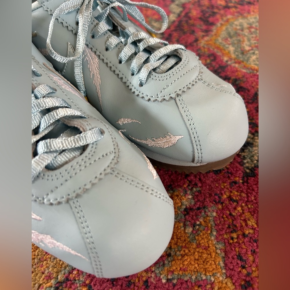 Nike | Women's Turquoise ‘Ocean Bliss’ Cortez Lace Up Leather Sneakers Size 6.5 - Picture 7 of 15